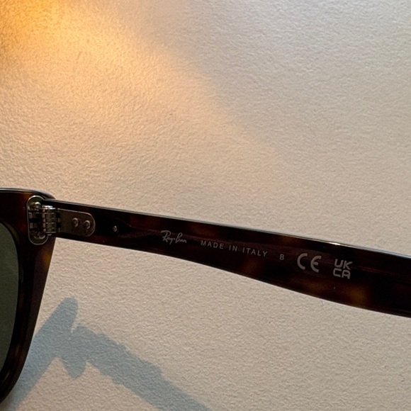 Ray-Ban Lady Burbank Sunglasses - Picture 4 of 9